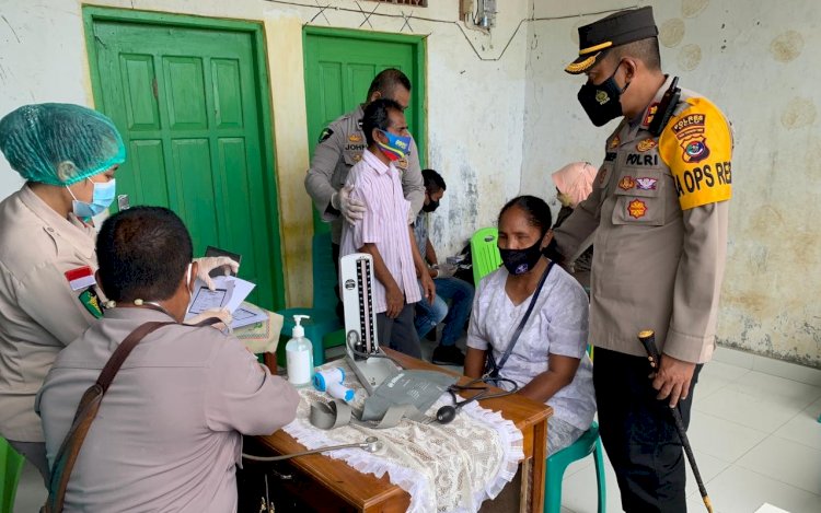 Terjun Langsung, Gerai Vaksin Presisi Polres Belu Layani Vaksinasi Covid-19 Bagi Penyandang Disabilitas