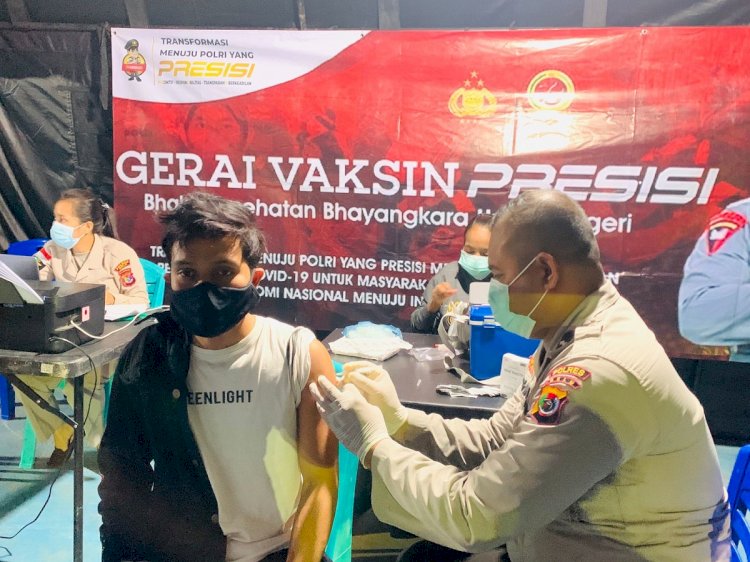 Kebut Herd Immunity Jelang Nataru, Polres Belu Kembali Gelar Vaksin In The Night untuk Masyarakat, Simak Videonya