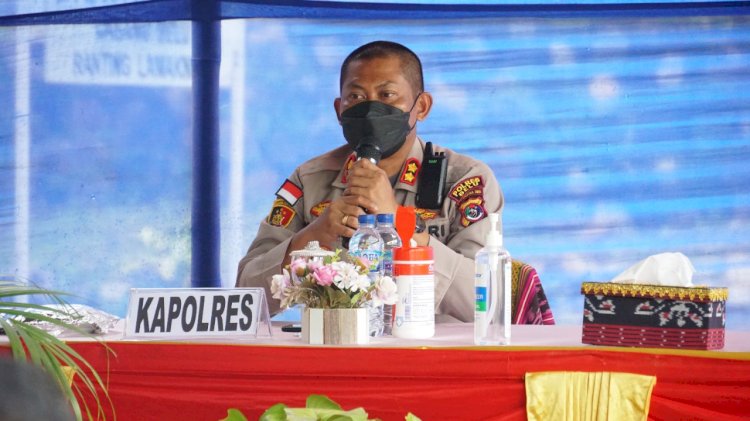 Beri Arahan Personil Polsek Lamaknen, Kapolres Belu: Jadilah Polisi yang Dicintai dan Dirindukan Masyarakat