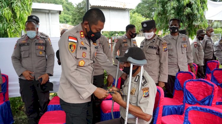 Baru Pulih dari Sakit Diabetes yang Dideritanya, BRIPKA Miguel Dos Santos Terharu Terima Tali Asih dari Kapolres Belu
