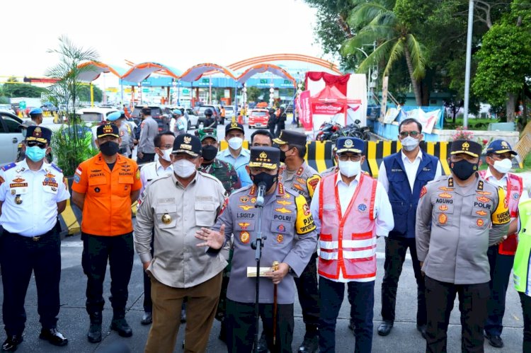 Tinjau Arus Balik di Bakauheni , Kapolri Minta Masyarakat Manfaatkan WFH dan Libur Sekolah