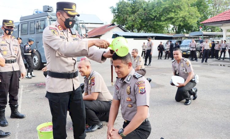 Puncak Hari Bhayangkara ke 76, Kapolres Belu Pimpin Upacara Korps Raport dan Kenaikan Pangkat Personil Polres Belu dan Brimob