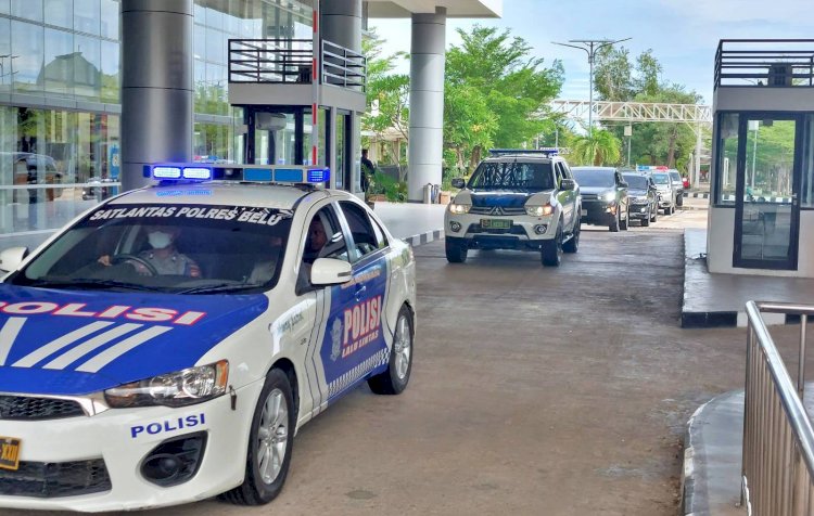 Jamin Keamanan, Polres Belu bersama TNI Kawal Pelintasan Presiden Timor Leste dan Rombongan Menuju Oecusse