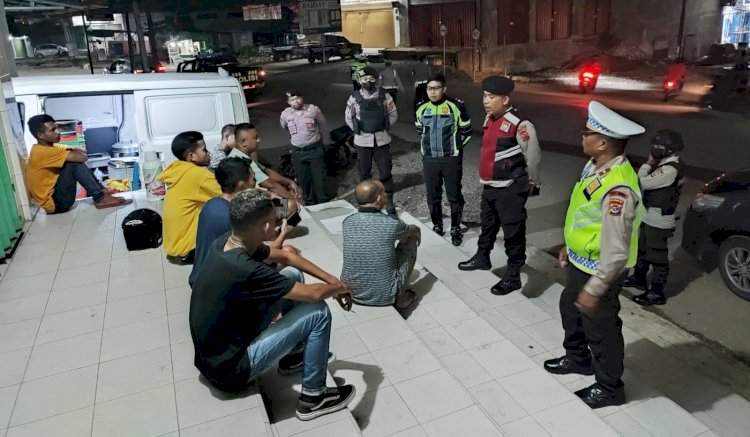 KRYD Hingga Dini Hari, Patroli Gabungan Polres Belu Bubarkan Remaja yang Nongkrong di Jalan dan Amankan Sepeda Motor Berknalpot Racing