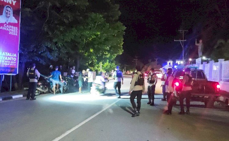 Jalankan Rutinitasnya Menjaga Kamtibmas, Turjawali Samapta Polres Belu Imbau Masyarakat Stop Nongkrong Hingga Larut Malam