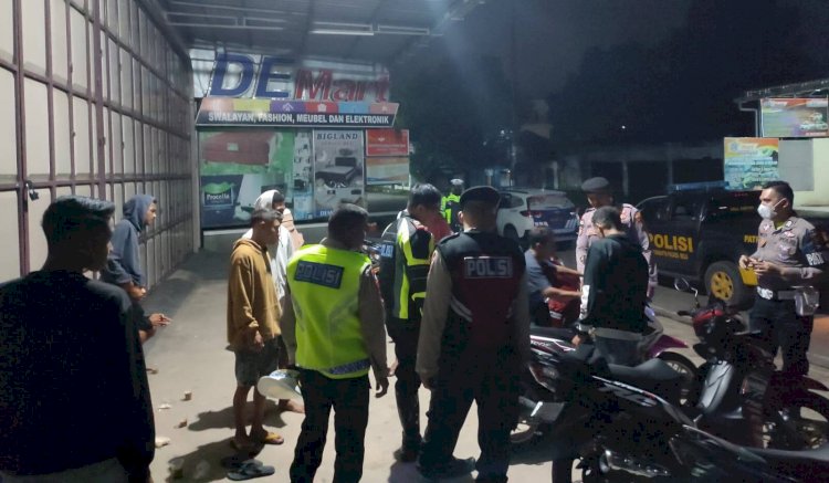 Gelar Patroli Hingga Dini Hari, Kembali Personel Gabungan Polres Belu Bubarkan Remaja yang Nongkrong Hingga Larut Malam