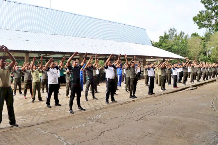 Jaga Terus Kekompakkan di Wilayah Tapal Batas RI-RDTL, Polres Belu Bersama Yonif RK 744/SYB Gelar Olahraga Bersama