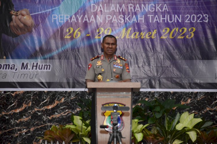 Tutup Final Lomba Paduan Suara, Kapolda NTT : Dengan Bernyanyi Kita Bisa Tingkatkan Sinergitas Antara Semua Elemen Masyarakat