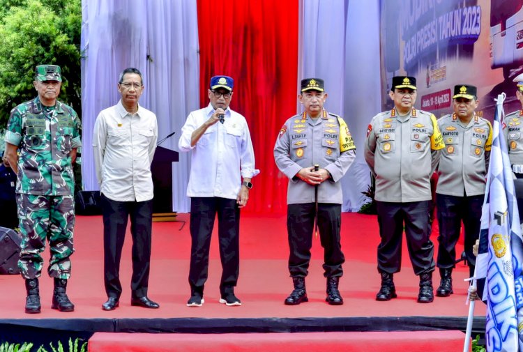 Kurangi Beban Jalan Tol dan Arteri, Kapolri Lepas 434 Bus Mudik Gratis Polri Presisi