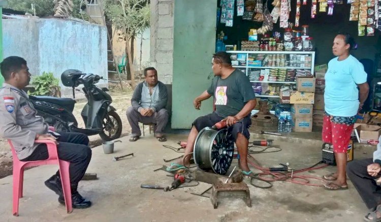 Peduli Keselamatan Masyarakat, Bhabinkamtibmas Polres Belu  Imbau Warga Binaanya Waspadai TPPO Bermodus Tawaran Pekerjaan Menggiurkan