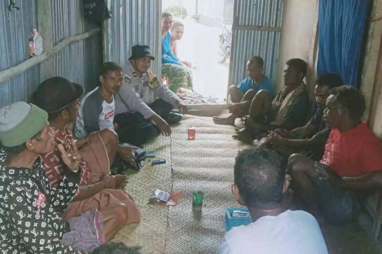 Hujan Belum Mereda, AIPDA Eli Amaral Imbau Warga Dusun Wedare Waspada Banjir dan Tanah Longsor