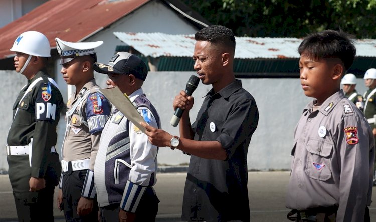 Bacakan Ikrar Deklarasi Aksi Keselamatan Jalan, Komunitas Motor Atambua Dukung Polres Belu dalam Operasi Keselamatan 2024