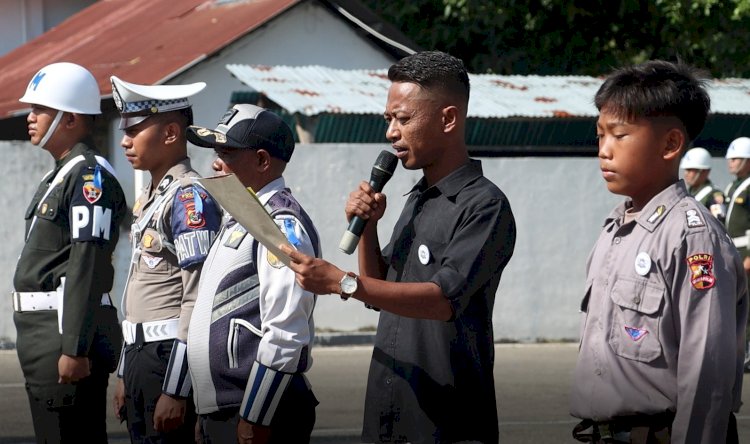 Bacakan Ikrar Deklarasi Aksi Keselamatan Jalan,  Komunitas Motor Atambua Dukung Polres Belu dalam Operasi Keselamatan 2024