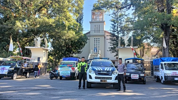 Sat Lantas Polres Belu Kawal Rombongan Ziarah Legio Maria Menuju Gua Santa Maria Wini-TTU