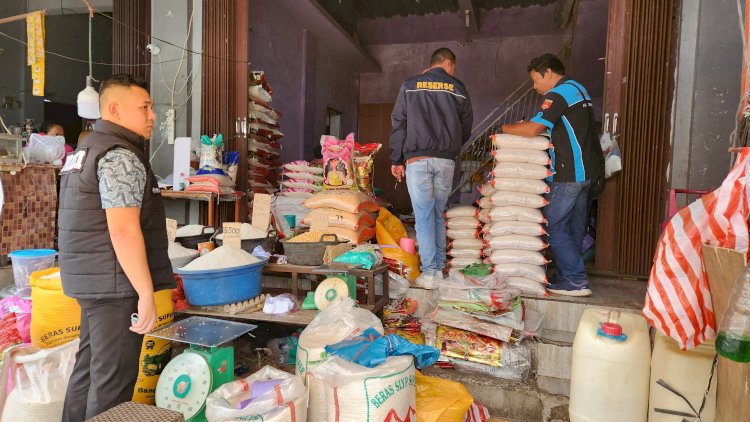 Turun ke Pasar dan Pertokoan, Satgas Pangan Polres Belu Pantau Stabilitas Harga dan Ketersediaan Bahan Pokok