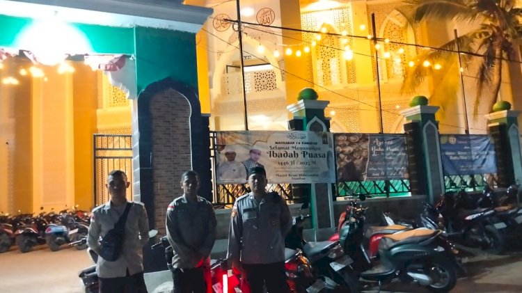 Beri Rasa Aman dan Nyaman Umat saat Beribadah, Polsubektor Atambua Barat Laksanakan Patroli dan Pengamanan Sholat Tarawih Ramadhan 1446 H