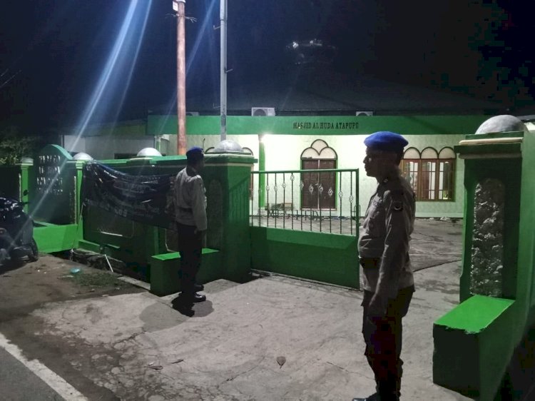 Hari ke 26 Ramadan 1446 H, Polsek Kakuluk Mesak dan Sat Polairud Polres Belu Amankan Ibadah Tarawih di Masjid Al-Huda Atapupu