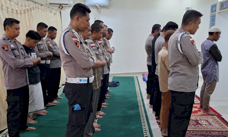 Wujud Penghormatan dan Doa untuk Tiga Anggota Polri yang Gugur di Way Kanan, Polres Belu Gelar Sholat Ghaib dan Doa Bersama