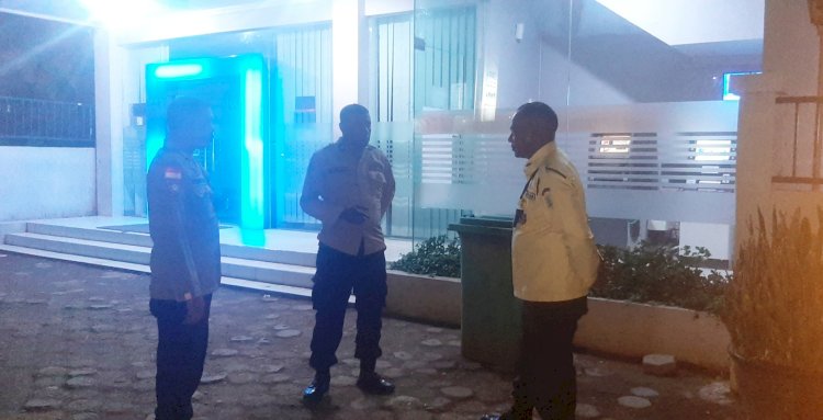 Terus Ciptakan Harkamtibmas di Wilayah Hukumnya, Kapolsek Tasifeto Barat bersama Anggota Tingkatkan Patroli Malam