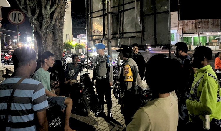 Patroli Jaga Kamtimbas, Polres Belu Amankan Pria Mabuk Bawa Senjata Tajam di Pasar Senggol Atambua
