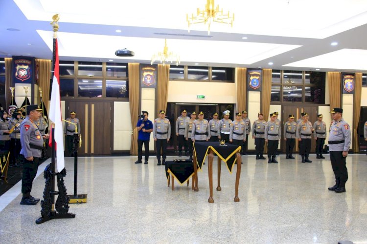 Kapolri Pimpin Upacara Serah Terima Jabatan Kapolda Jabar dan Kapusjarah Polri