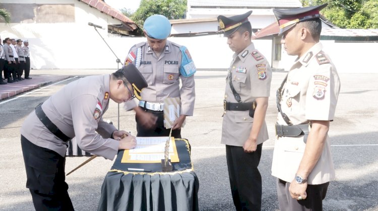 Pimpin Serah Terima Jabatan, Simak Pesan Kapolres Belu, AKBP Benny Miniani Arief kepada Pejabat Lama dan Baru Kasat Intelkam