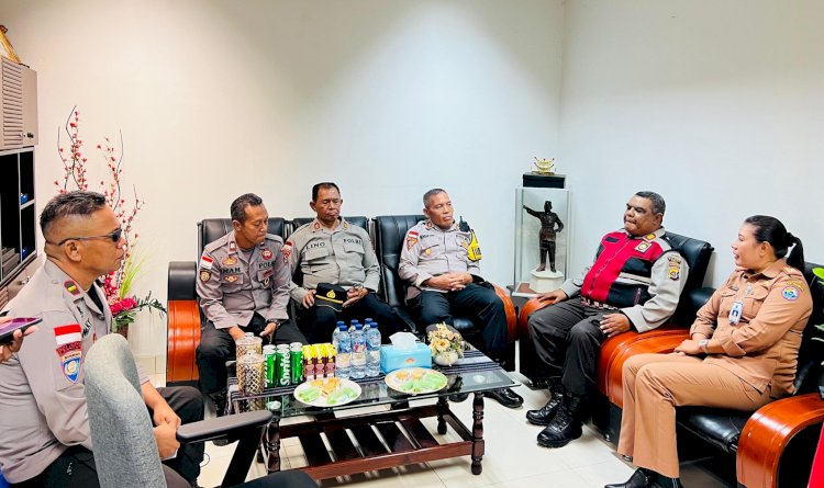 Patroli dan Sambang ke PLBN Motaain, Upaya Satgas Ops Pekat Polres Belu Jamin Etalase Negara Bebas dari Aksi Premanisme yang Meresahkan