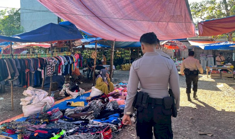 Rutin Menggelar Patroli, Tim Perintis Polres Belu Tidak Bosan Ajak Masyarakat Lapor Polisi Bila Temukan Premanisme