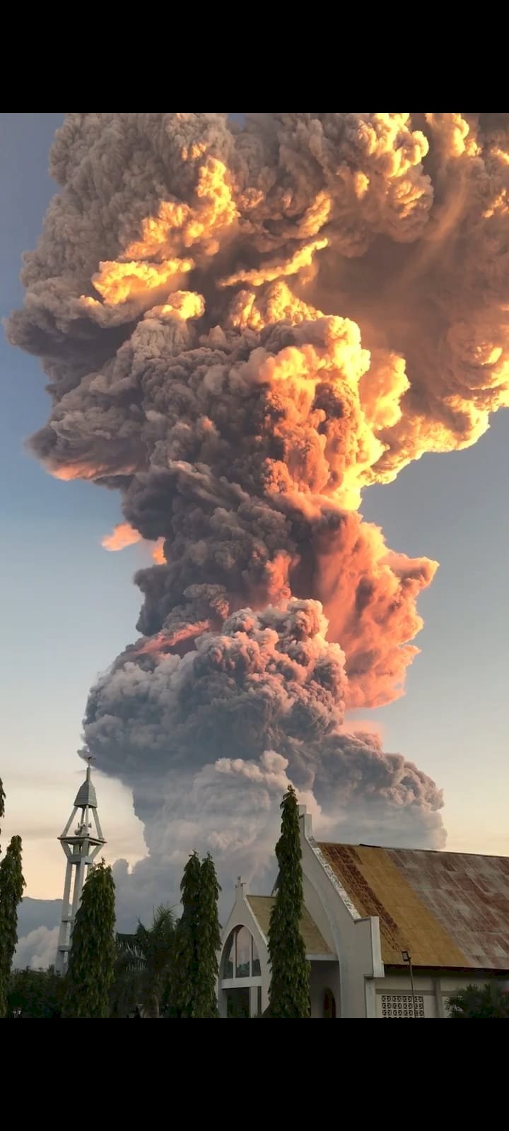 Gunung Lewotobi Laki-laki Erupsi, Polda NTT Imbau Masyarakat Tingkatkan Kewaspadaan