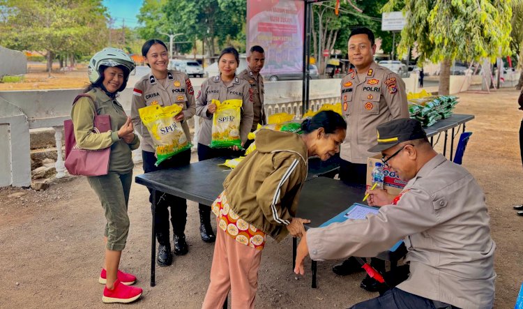Tinjau Antusiasme Warga di Gerakan Pangan Murah Polres Belu, Kapolres Pastikan Penyaluran 5 Ton Beras SPHP Dilakukan Secara Maksimal