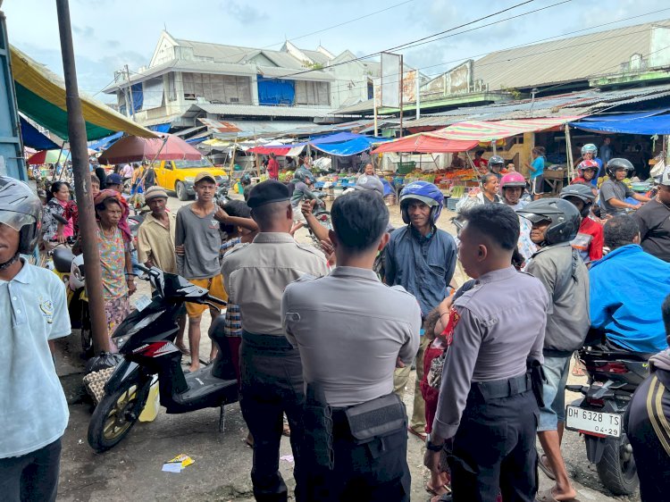 Lewat Patroli Dialogis, Tim Perintis Samapta Polres Belu Tidak Bosan Ajak Masyarakat Jauhi Perbuatan Melanggar Hukum