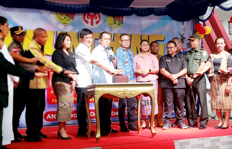 Dukung Pertumbuhan Ekonomi Masyarakat di Perbatasan, Kapolres Belu Dampingi Gubernur NTT Resmikan NTT Mart