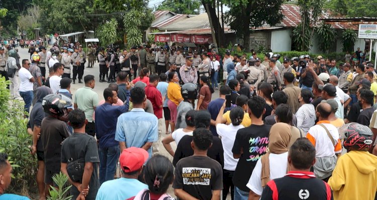 Diwarnai Aksi Pelemparan kepada Petugas, Polres Belu dan Instansi Terkait Berjibaku Amankan Proses Eksekusi Tanah di Dua Lokasi