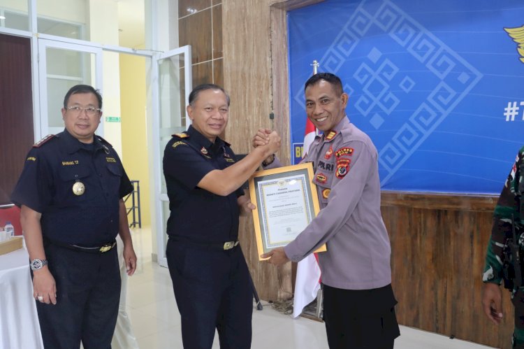 Kolaborasi Efektif dalam Pengungkapan Barang Kena Cukai Ilegal, Polres Belu Polda NTT Terima Penghargaan 