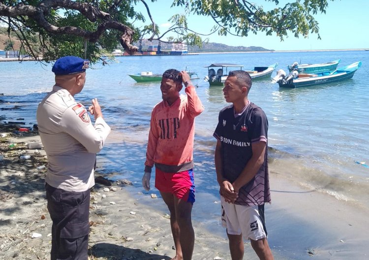 Patroli ke Pesisir Pantai, Personel Sat Polairud Polres Belu Imbau Nelayan Utamakan Keselamatan dan Urungkan Melaut Saat Cuaca Buruk