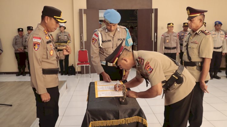 Rotasi Jabatan, Kapolres Belu, AKBP I Gede Eka Putra Astawa Pimpin Serah Terima Jabatan Kapolsek Kakuluk Mesak