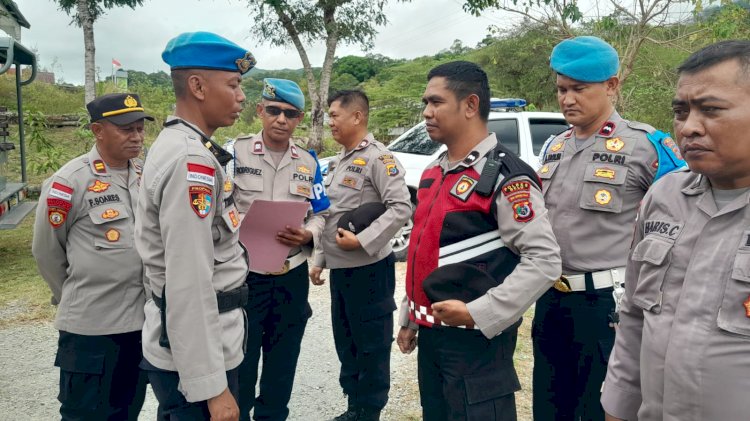 Monitoring dan Gaktiblin di Polsek Lasiolat, Kasi Propam Polres Belu Tegaskan Anggota Soal Disiplin dan Jauhi Pelanggaran Sekecil Apapun