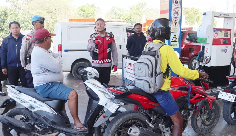 Pimpin Langsung Patroli Dialogis, Kapolres Belu, AKBP I Gede Eka Putra Astawa Pantau Tujuh SPBU, Pastikan Distribusi BBM Berjalan Kondusif dan Sesuai Mekanisme