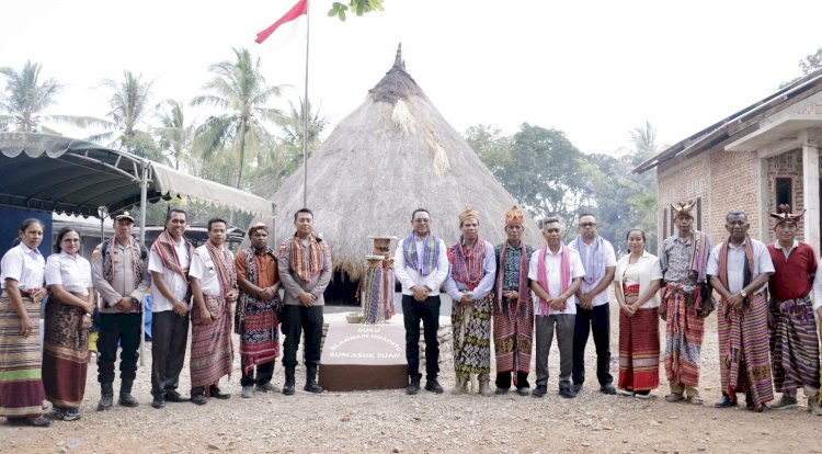 Dukung Pelestarian Warisan Budaya Leluhur, Kapolres Belu, AKBP I Gede Eka Putra Astawa Hadiri Peresmian Rumah Adat Suku Slakwain Uma Dato