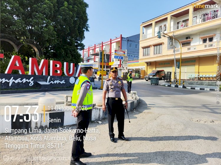 Wujud Nyata Polri bersama Masyarakat, Kapolres Belu bersama Wakapolres dan Ratusan Personel Turun ke Jalan Atur Lalu Lintas Pagi