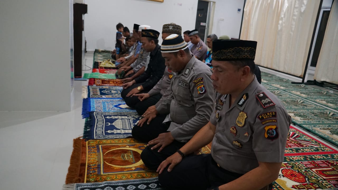 Anggota Muslim Polres Belu Gelar Zikir dan Doa untuk Anggota Yang Bertugas di Jakarta