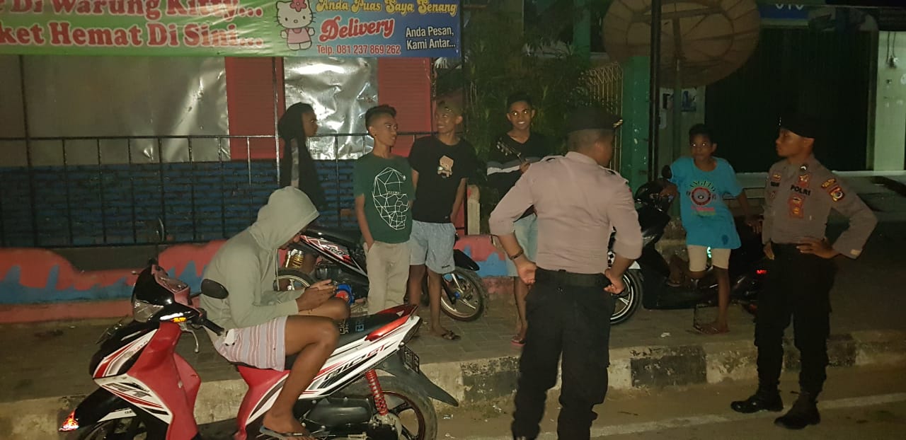 Patroli Malam, Dalmas Polres Belu Larang Sekelompok Pemuda Bikin Pelanggaran Hukum