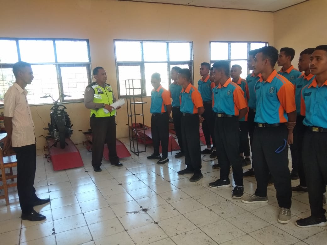 Ops Patuh 2019, Sat Lantas Polres Belu Beri Penyuluhan Tertib Berlalu Lintas ke Pelajar SMKN 3 Atambua