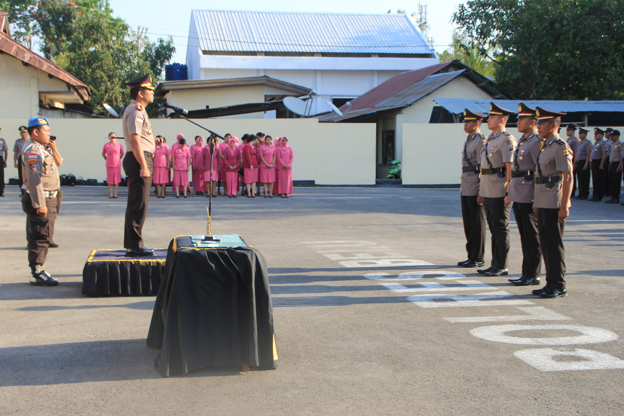 Kapolres Belu Pimpin Upacara Pelantikan Kabag Ops dan Sertijab Dua Pejabat di Lingkup Polres Belu