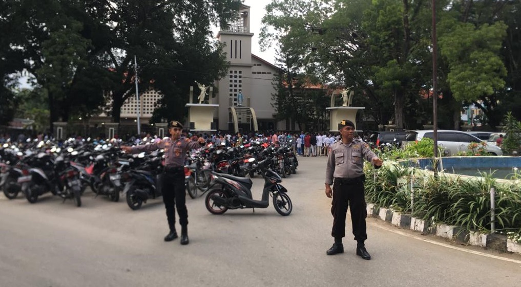 Turun Penuh, Polres Belu dan Jajaran Amankan Ibadah Misa Rabu Abu