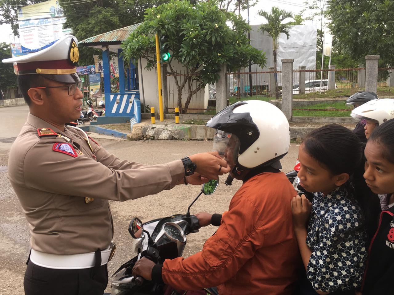 Kasat Lantas Polres Belu Himbau Pengendara Utamakan Keselamatan Saat Berkendara