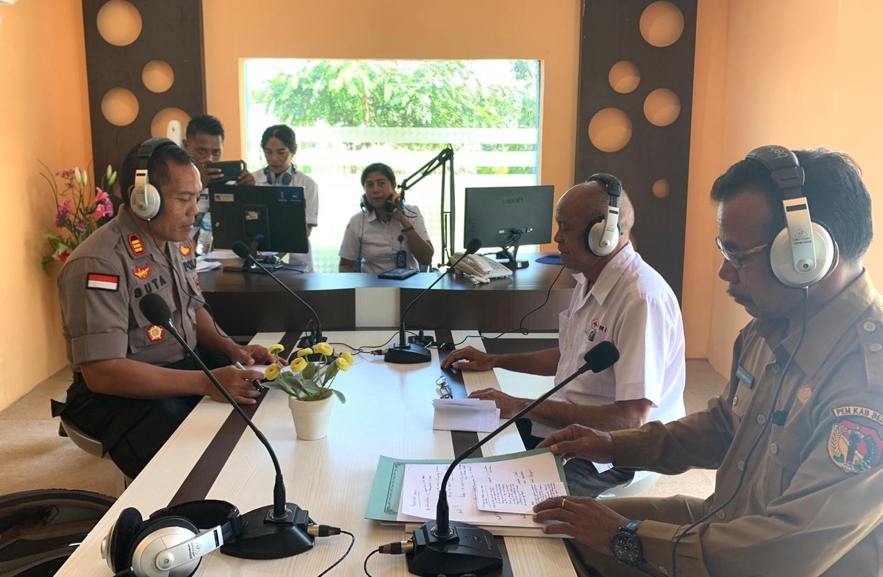 Jadi Nara Sumber di Program Kentongan RRI, Kabag Ops Polres Belu Beberkan Kesiapsiagaan Polri Hadapi Bencana