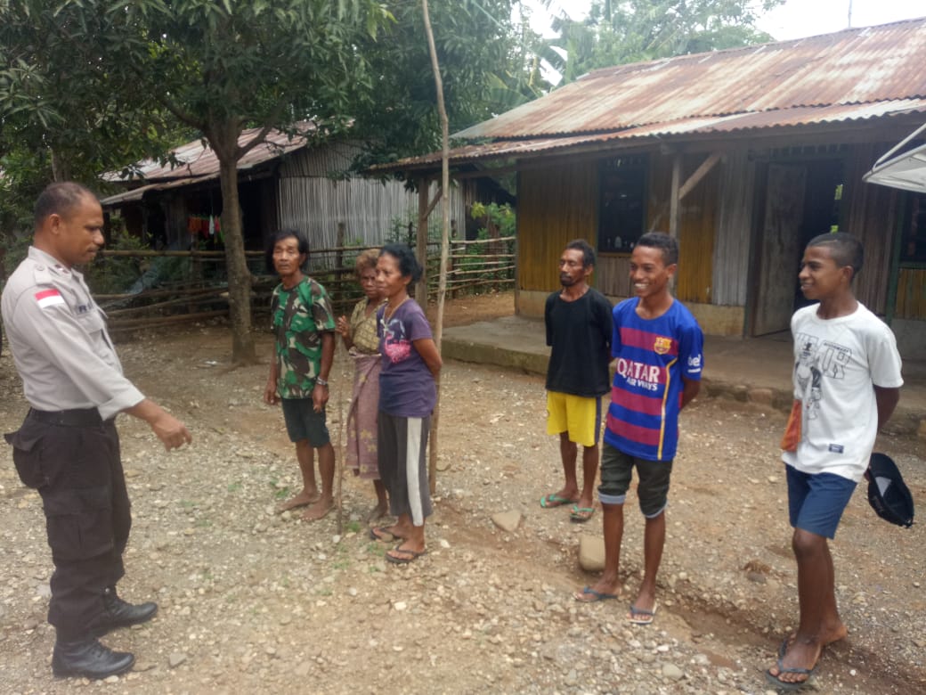 Sambang ke Wilayah Binaannya, AIPDA Remi Kala Imbau Warga Selalu Waspada Saat Curah Hujan Tinggi